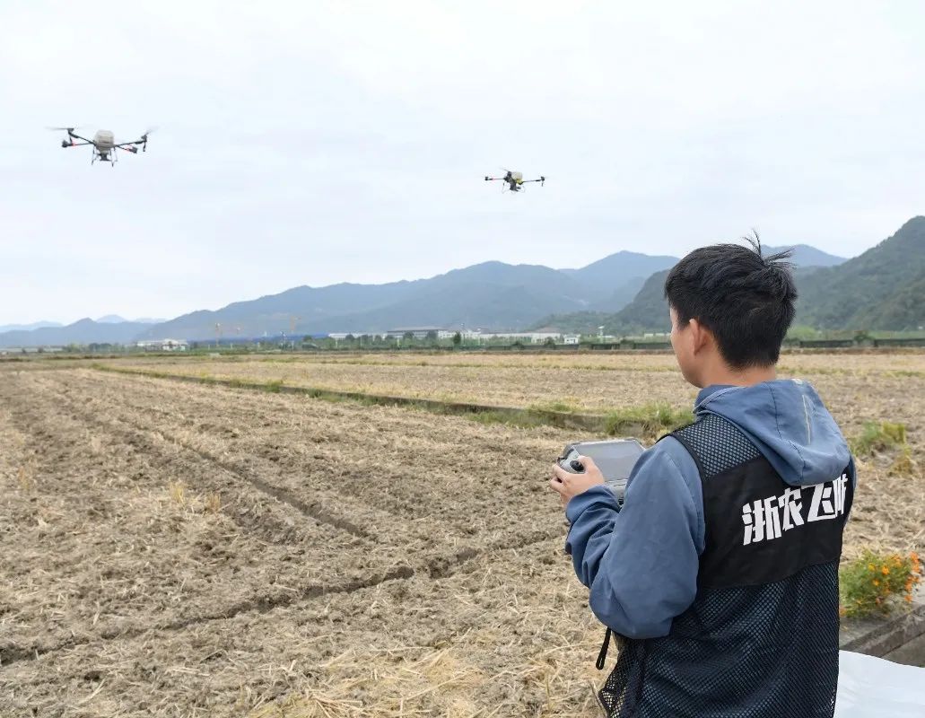 低空城市 | 看桐庐如何发挥低空植保和物流优势,创建低空示范区 7 frc bdc70c0f809abd13c3f43980373db904